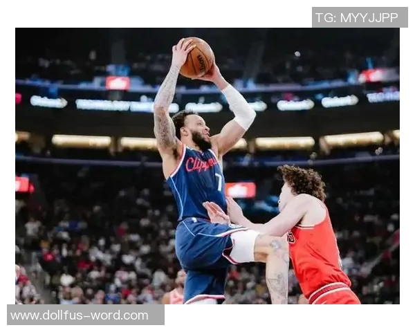 快船战胜尼克斯,莱昂纳德继续发挥稳定